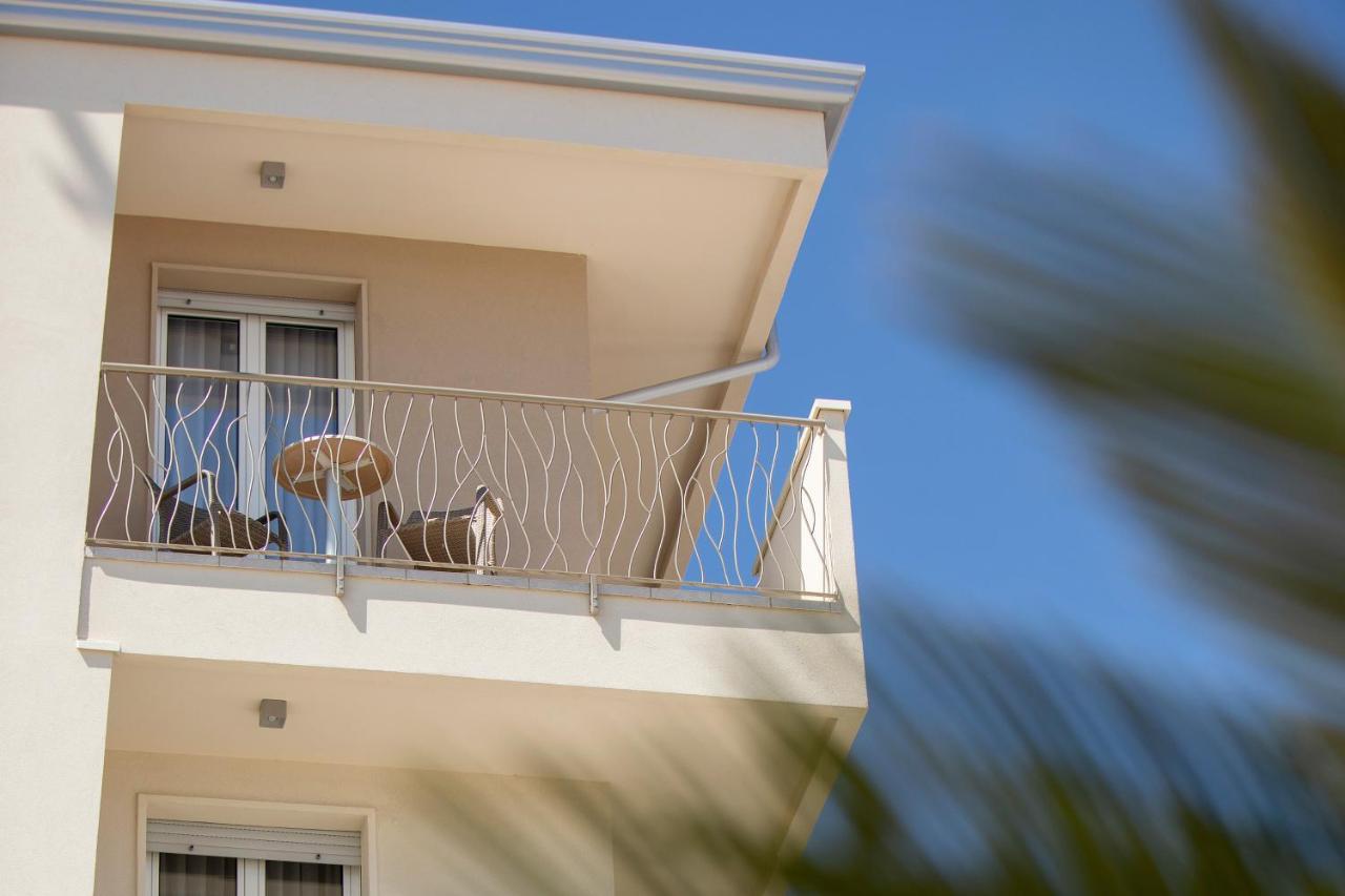 Riviera Hotel 3*