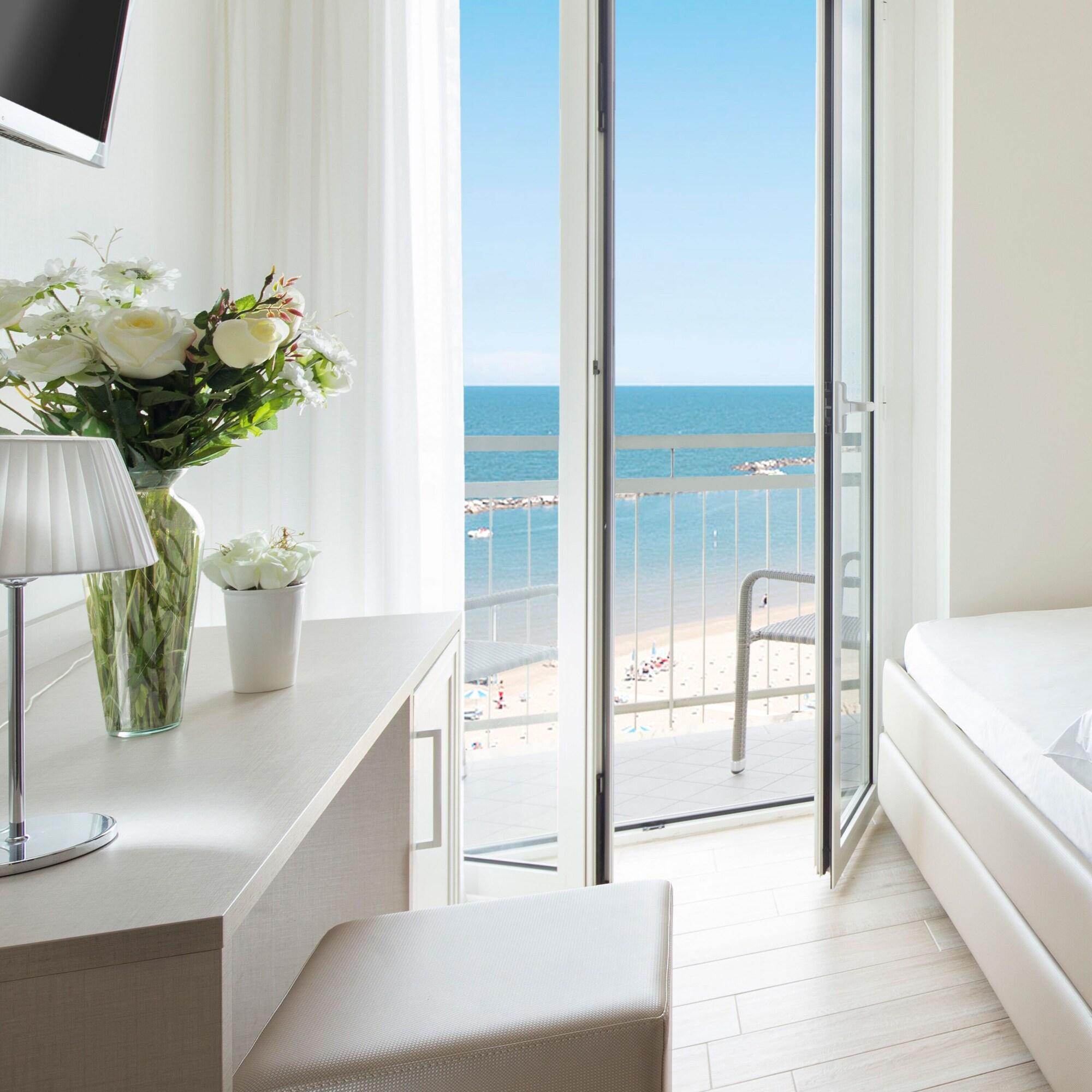 Riviera 3*