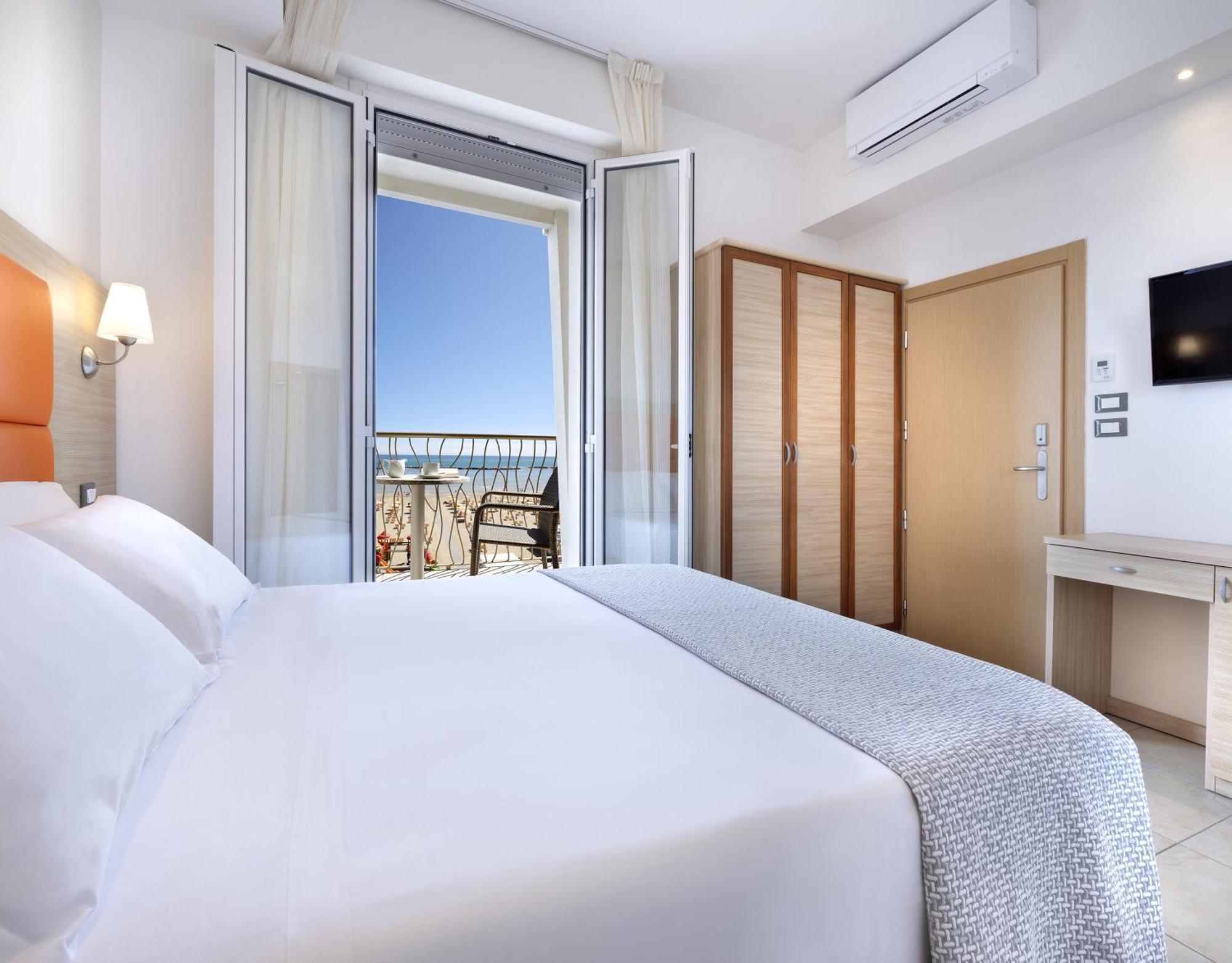 Riviera Hotel