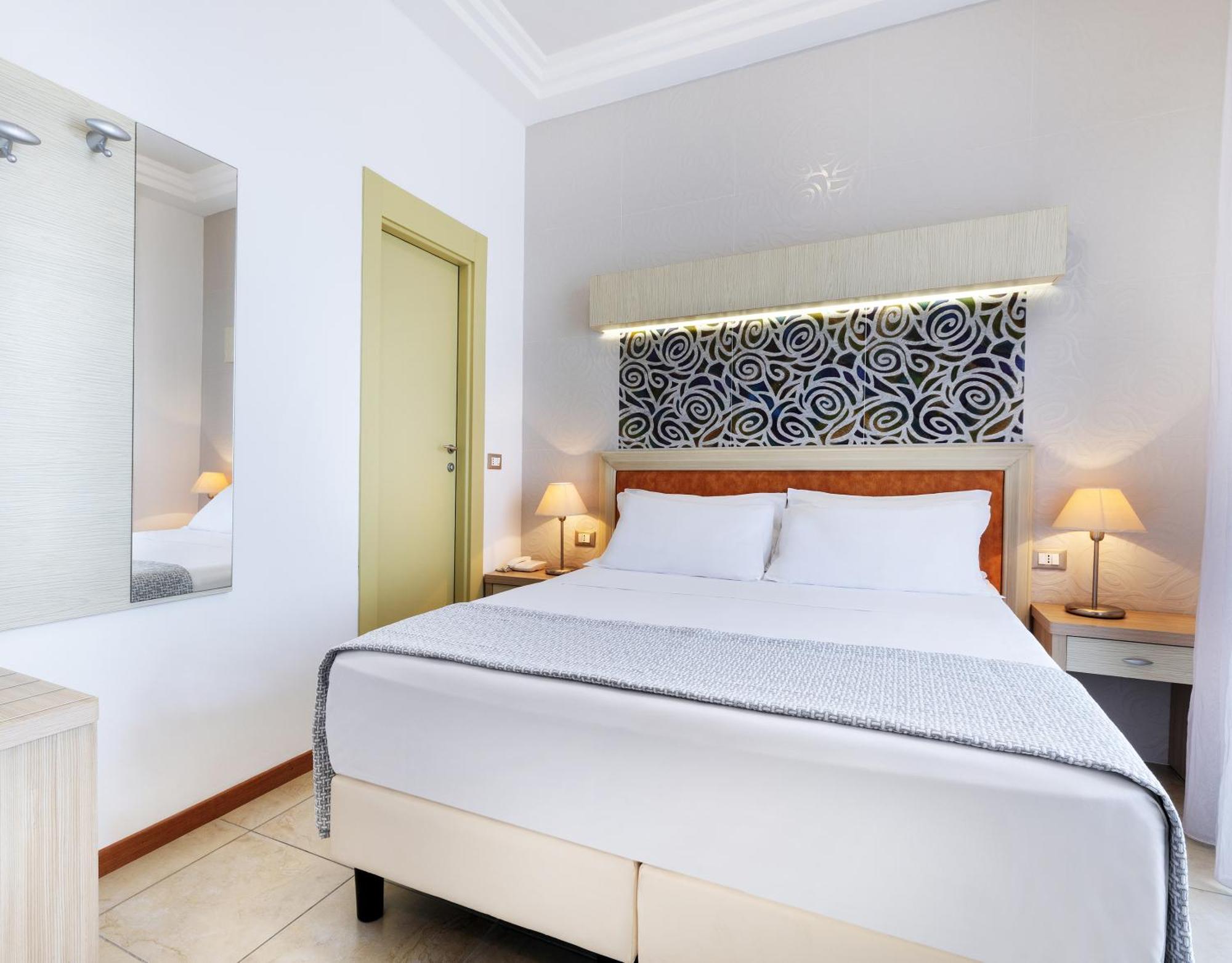 Riviera Hotel